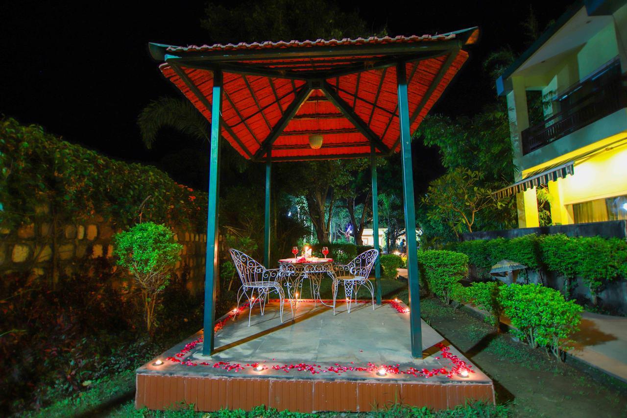 V Resorts Rajaji National Park Rishīkesh Buitenkant foto