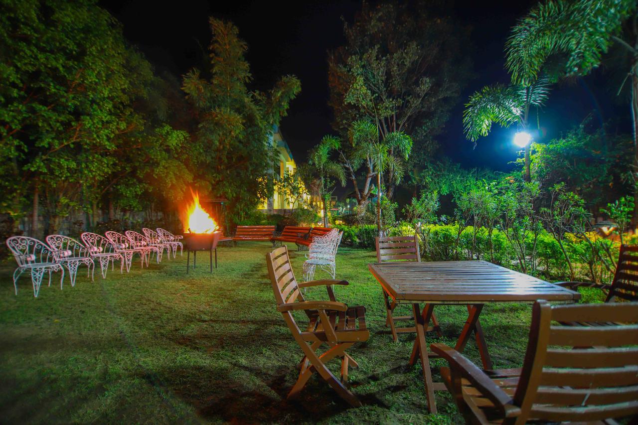 V Resorts Rajaji National Park Rishīkesh Buitenkant foto